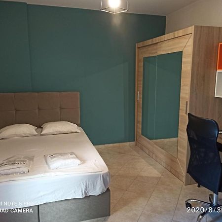 Παιδων Στουντιο 3 Афины Экстерьер фото